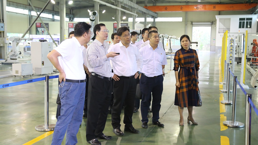 切切关怀访企业  殷殷期望助升级——揭阳市委副书记、市长叶牛平等领导一行到访欧宝(中国)